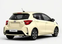 Novo Toyota Yaris PcD 2025