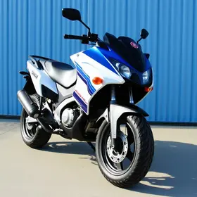 Nova Yamaha XMAX 2025